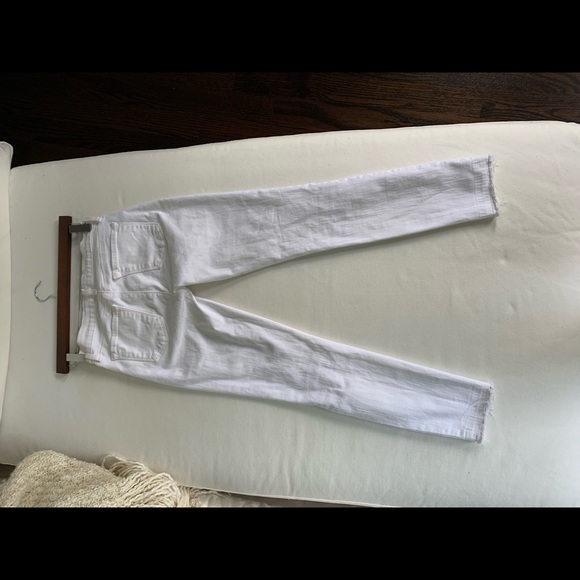 White distressed ripped skinny jean - Picture 3 of 4